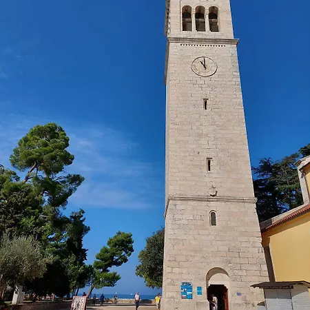 Faszinierendes Studio-apartment Nur 200 Meter Zum Strand Mit Privatparkplatz - Hundefreundlich Appartement Novigrad Istria