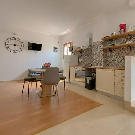 Faszinierendes Studio-apartment Nur 200 Meter Zum Strand Mit Privatparkplatz - Hundefreundlich Appartement