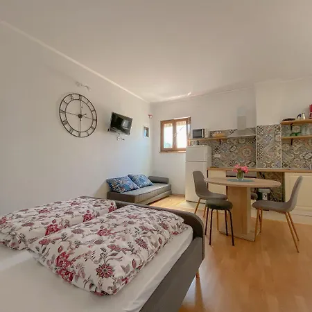 Appartement Faszinierendes Studio-apartment Nur 200 Meter Zum Strand Mit Privatparkplatz - Hundefreundlich *