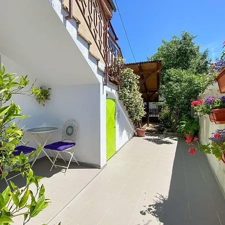Faszinierendes Studio-apartment Nur 200 Meter Zum Strand Mit Privatparkplatz - Hundefreundlich